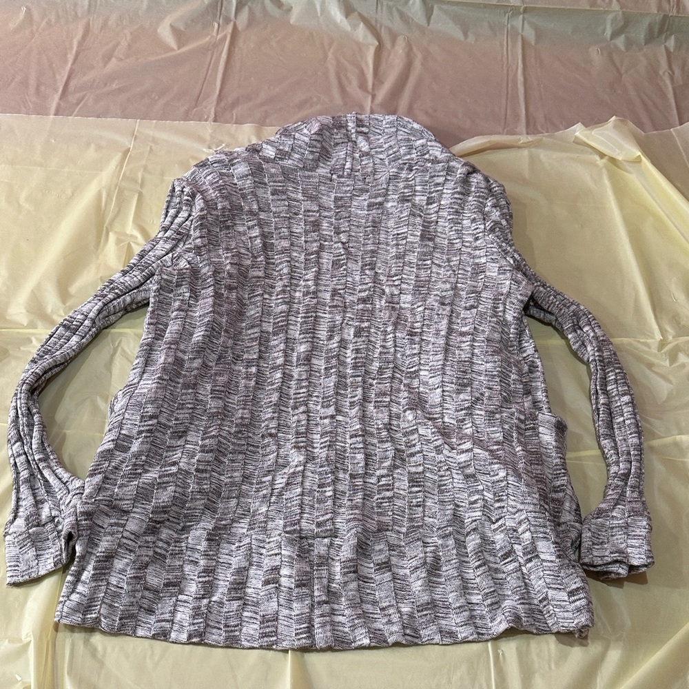 Wet Seal Gray Women's Sweater - Picture 7 of 7